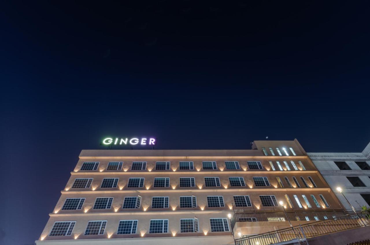 Ginger Surat City Centre Exterior photo